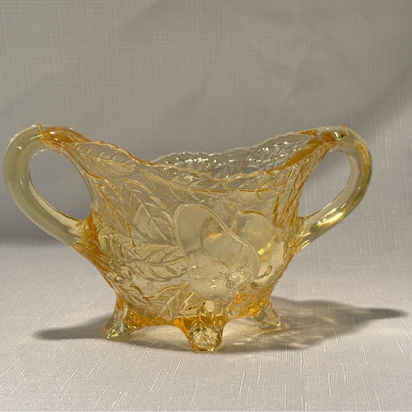 Vintage Indiana Glass Yellow Sweet Pear Sugar & Creamer - Picture 2 of 7